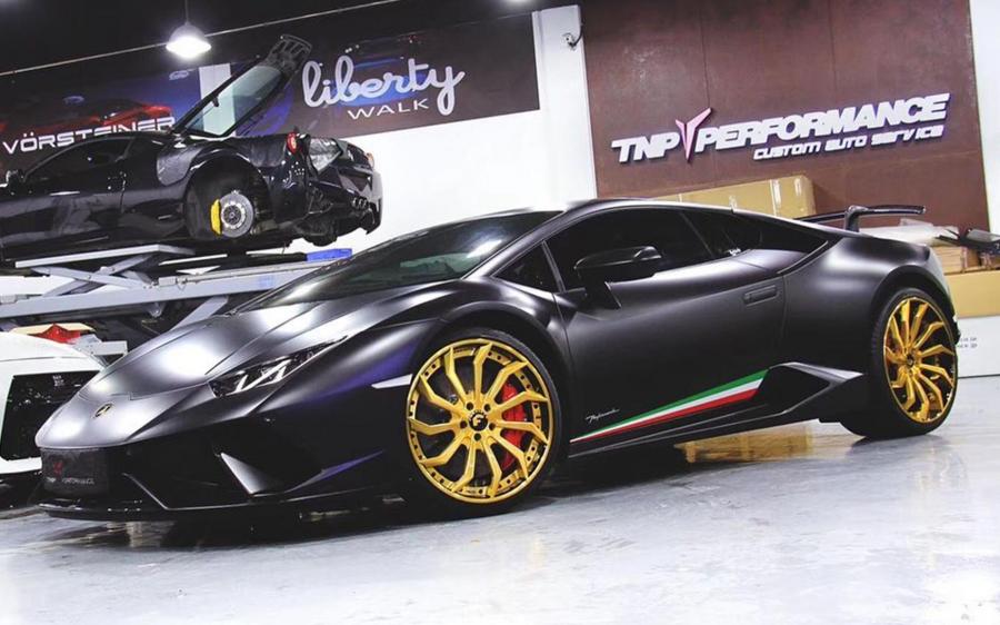 Lamborghini Huracan Performante on Forgiato Wheels (Navaja-ECX) '2019